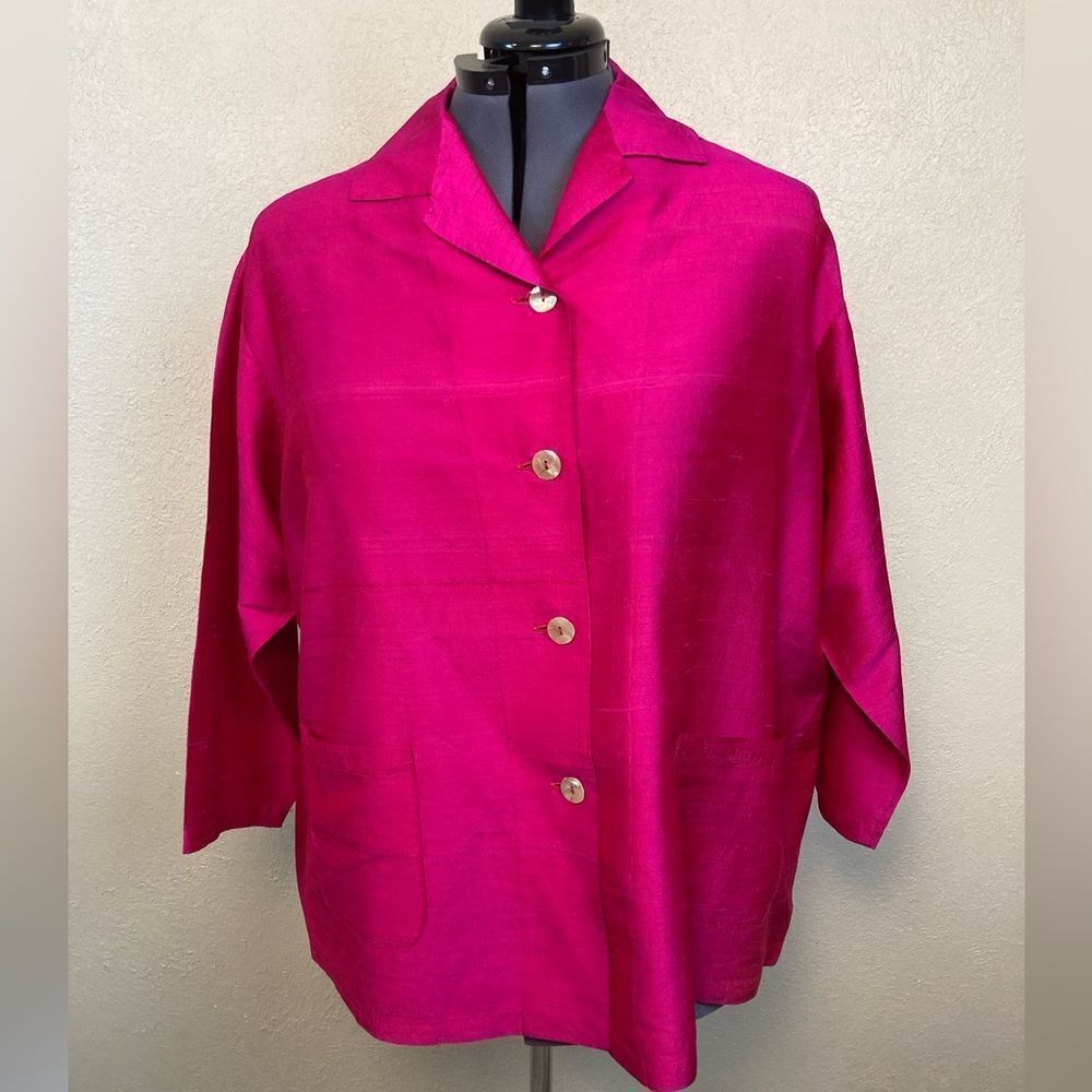 Italian pure raw silk 3/4 sleeve elegant boxy jacket w/pockets, shell buttons